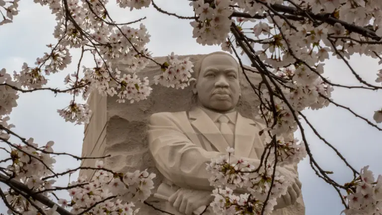 14 octobre 1964 : Martin Luther King reçoit le prix Nobel de la paix, retour s