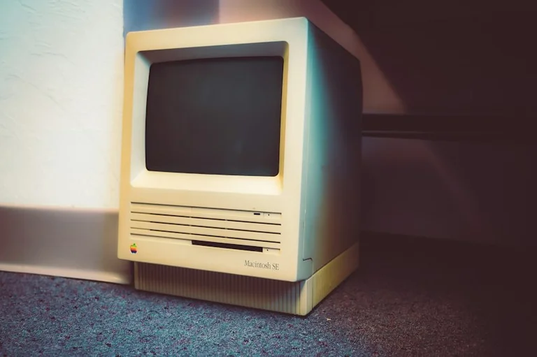 29 octobre 1969 : le premier message d'ARPANET s'est arrêté après « LO »