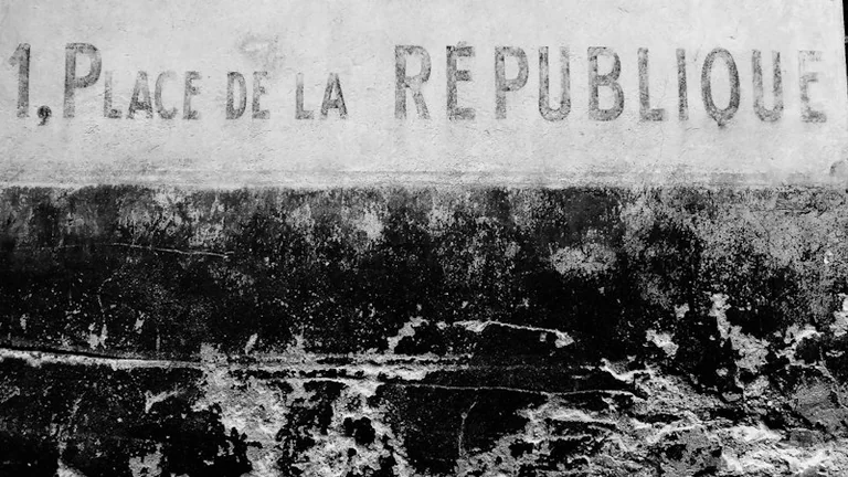 4 octobre 1958 : la Constitution de la Ve République est promulguée