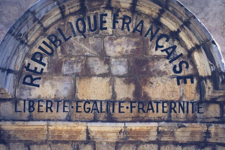 Budget 2027 : gel du barème de l'impôt et effort de 12 milliards