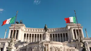Législatives en Italie : les scénarios qui pèsent sur la France