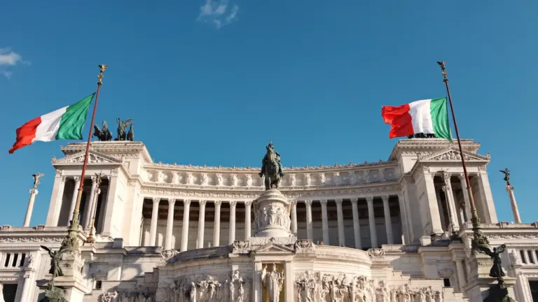 Législatives en Italie : les scénarios qui pèsent sur la France
