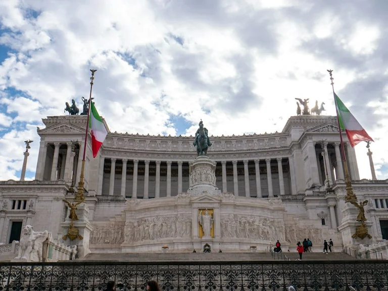 Législatives en Italie : les scénarios qui pèsent sur la France