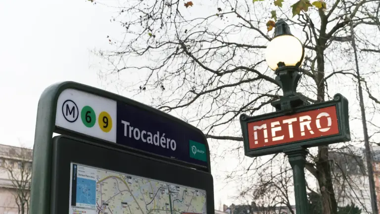 Perturbations RER et métro en Île-de-France : lignes et horaires de la semaine